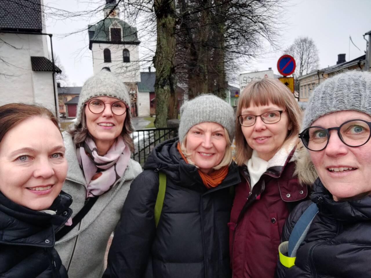 Personalen utanför Borgå domkyrka.