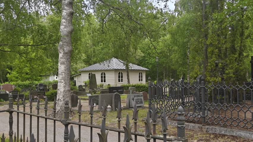 Jakobstads gamla gravgård, Johanneskapellet