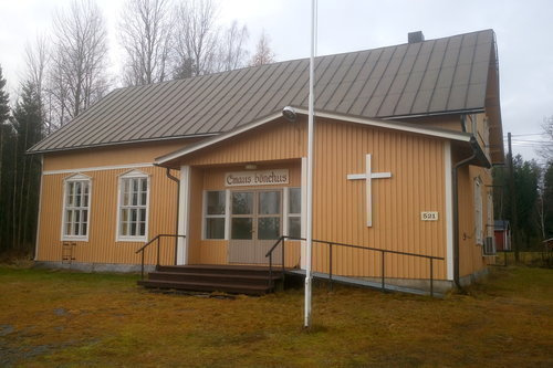 Emaus bönehus, gult trähus