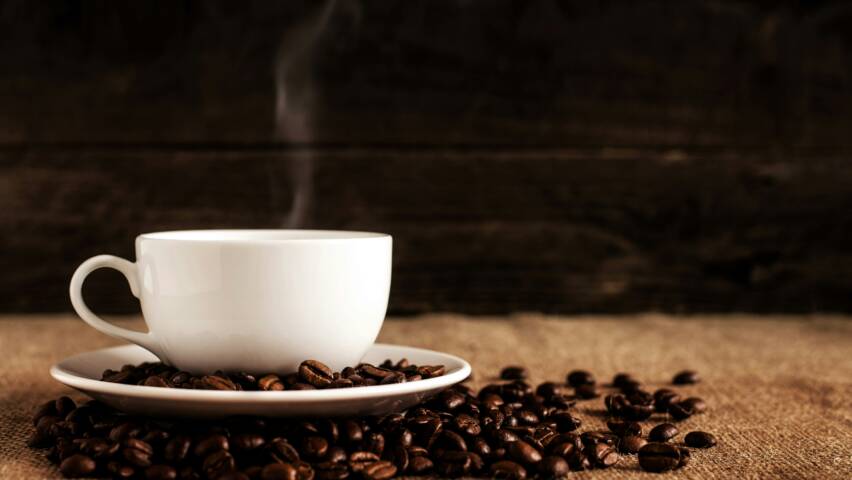 rykande kaffekopp